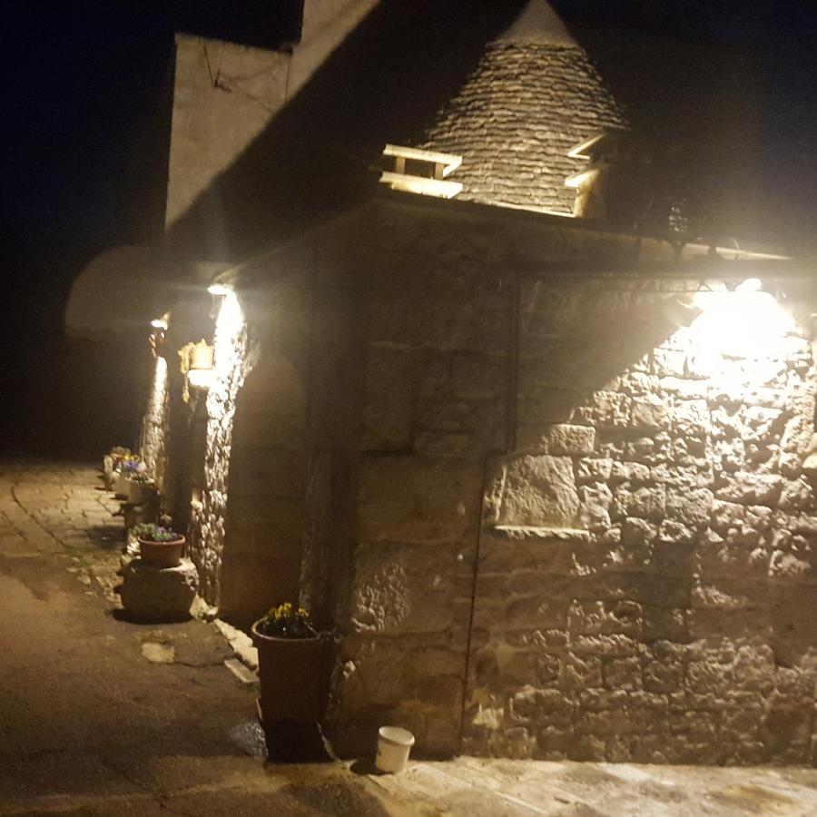 Il Trullo Di Nonna Lella Guest House Castellana Grotte Eksteriør bilde